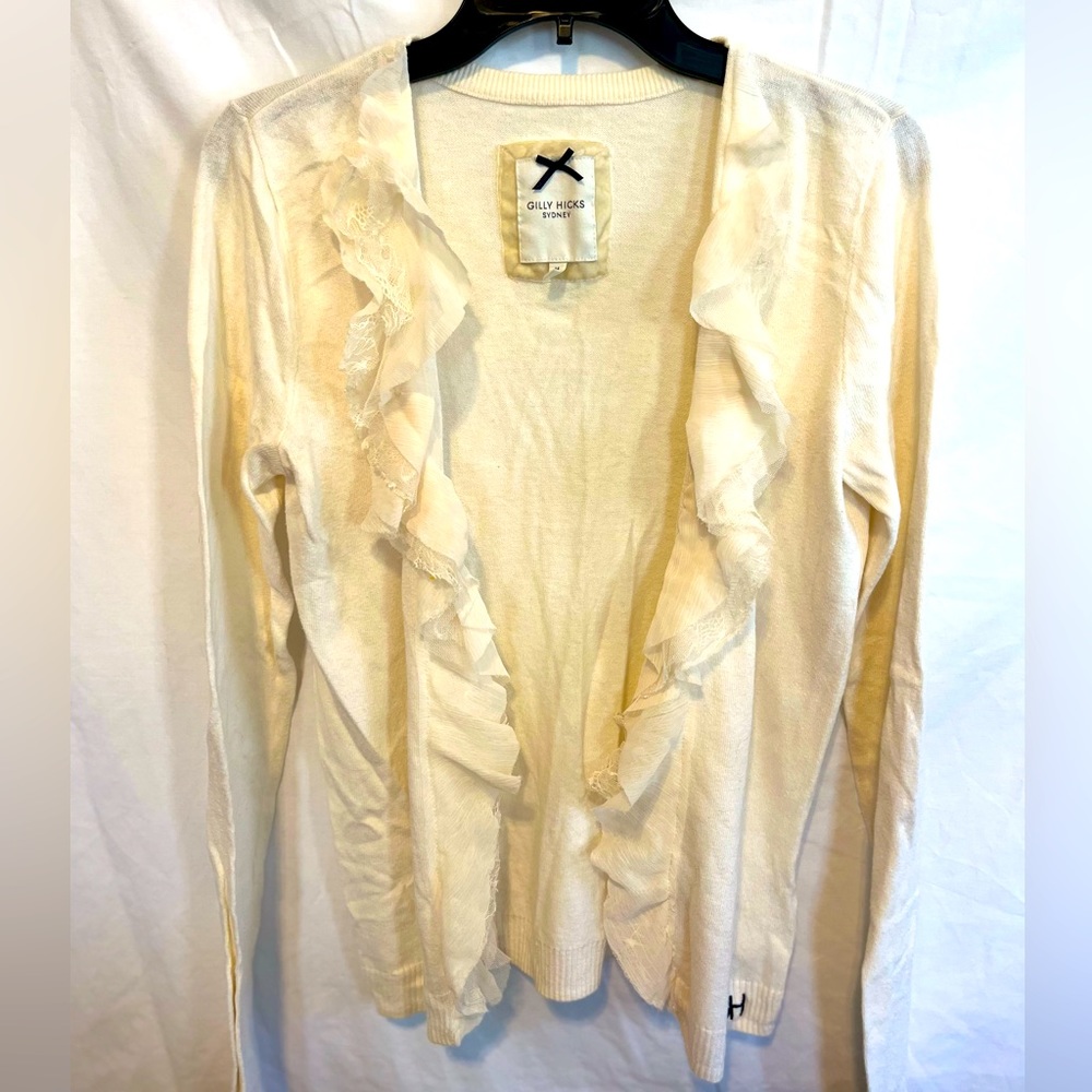 Gilly Hicks cardigan cream color M